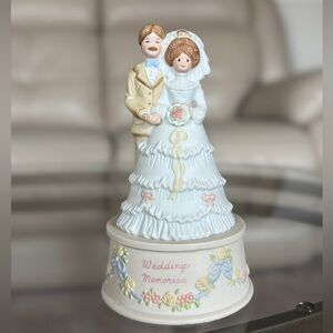 Vintage Wedding Memories Musical Figurine